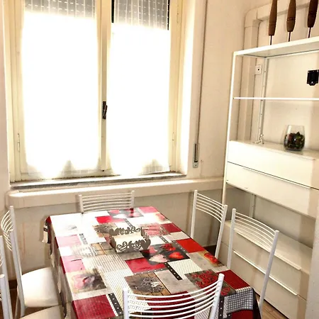 Aquarium Apartment *